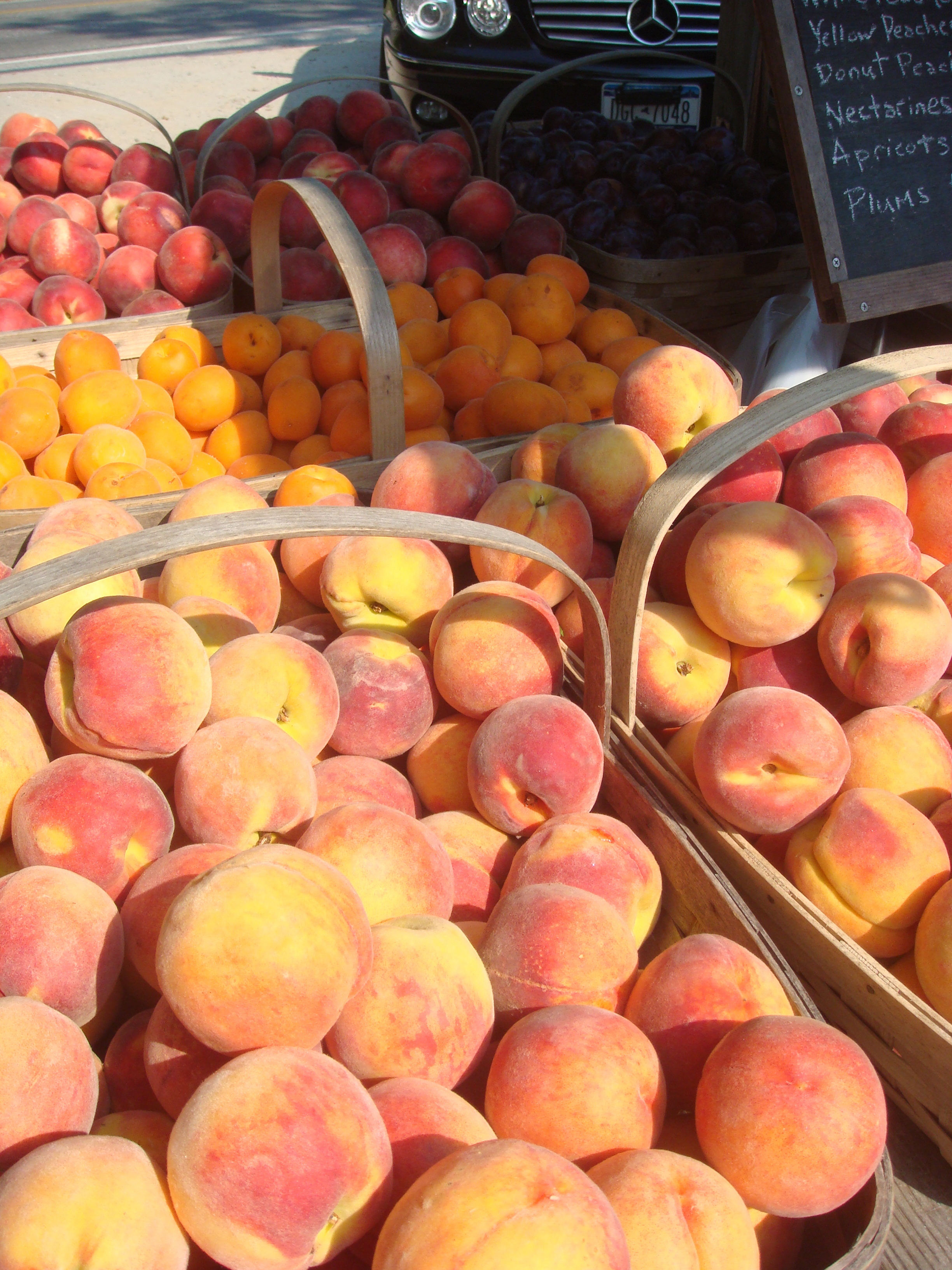 Peaches at Pike Farmstand