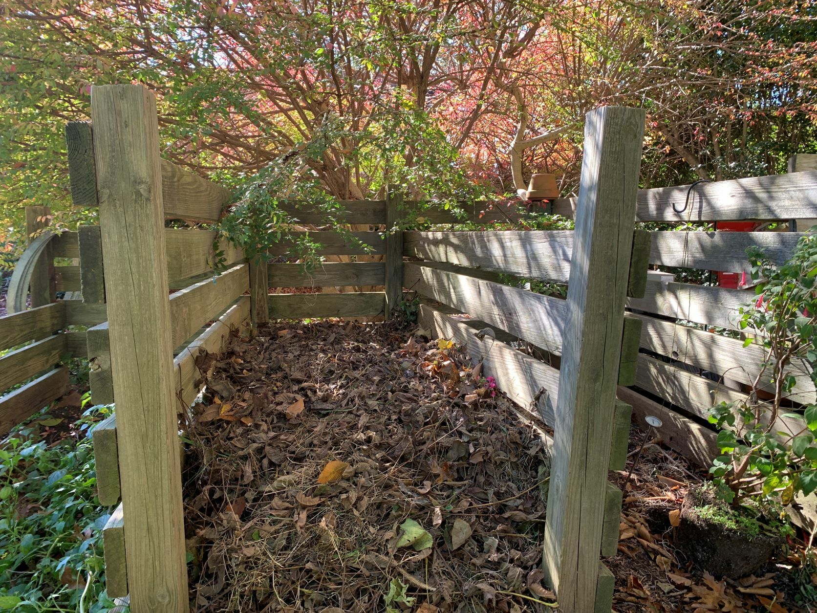 Compost bin